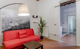 Centro Sant'Ambrogio Flat